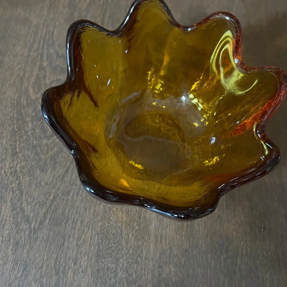 amber Colored lotus shaped Small bowl Candy Dish 5.5